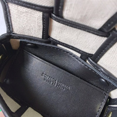 Bottega Veneta Cassette Bag-12x8x4CM