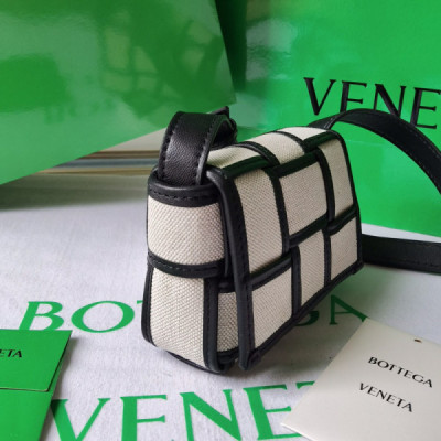Bottega Veneta Cassette Bag-12x8x4CM