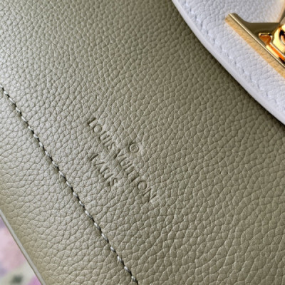 Louis Vuitton Lockme Ever 23x17x10CM