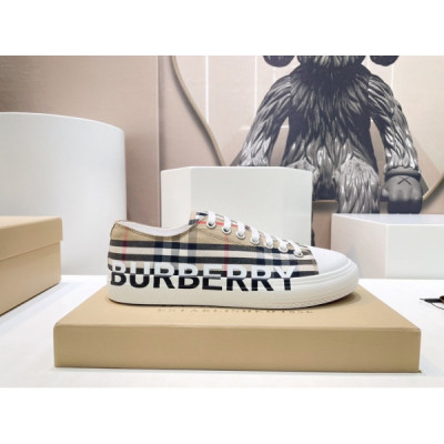Burberry Sneakers