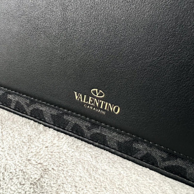 Valentino Garavani Loc-27*13*6CM