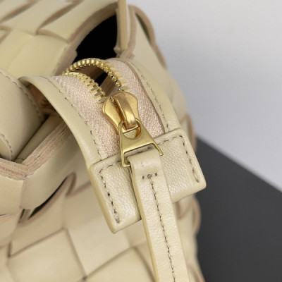 Bottega Veneta Bowling Bags-28*21*1CM