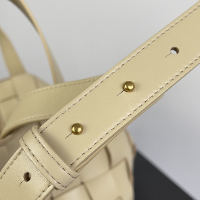 Bottega Veneta Bowling Bags-28*21*1CM