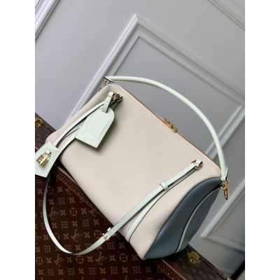 Louis Vuitton M13668 Top Handbags-40*20*25CM