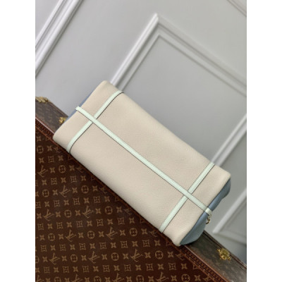 Louis Vuitton M13668 Top Handbags-40*20*25CM