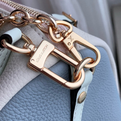 Louis Vuitton M13668 Top Handbags-40*20*25CM