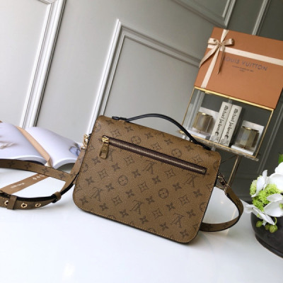 Louis Vuitton Pochette Metis Handbags-25*19*7CM