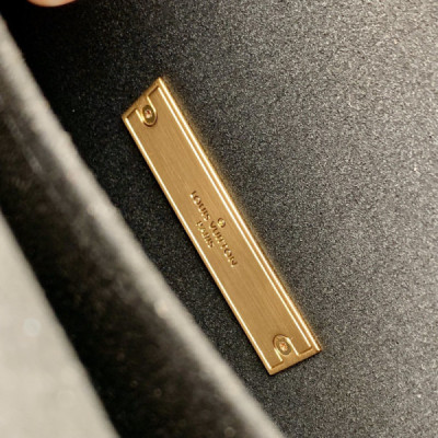 Louis Vuitton Mini Dauphine Bag-20*15*9CM