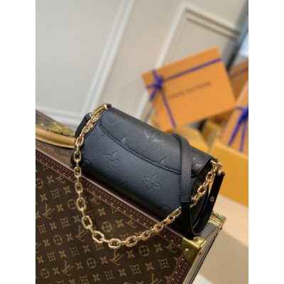 Louis Vuitton Favorite M45819-24 x 14 x 9CM
