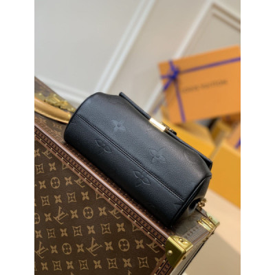 Louis Vuitton Favorite M45819-24 x 14 x 9CM