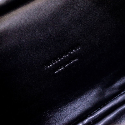 YSL Mini Lou Camera Bag-‎19*11*5CM