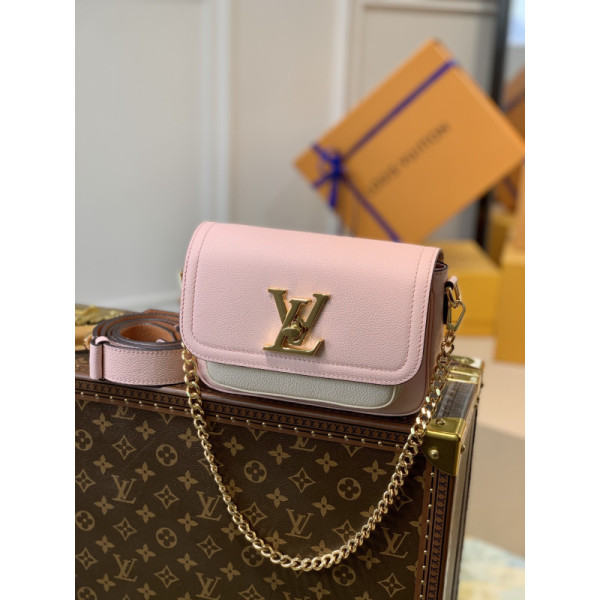 Louis Vuitton Lockme Tender Handbags PM- M58554-19*13*8CM