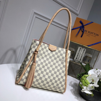Louis Vuitton Propriaon Handbags-28*18*27CM