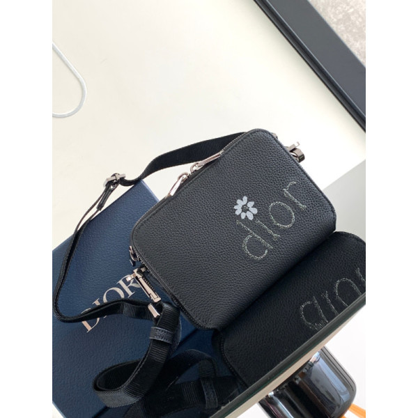 Diro&BY ERL Crossbody Bag-17 x 12.5 x 5CM