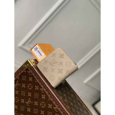 Louis Vuitton Wallet-M81558-11.5 x 10.5 x 2CM